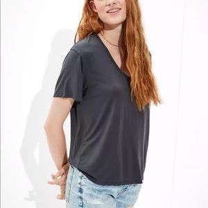 Ar American eagle v neck top NWT